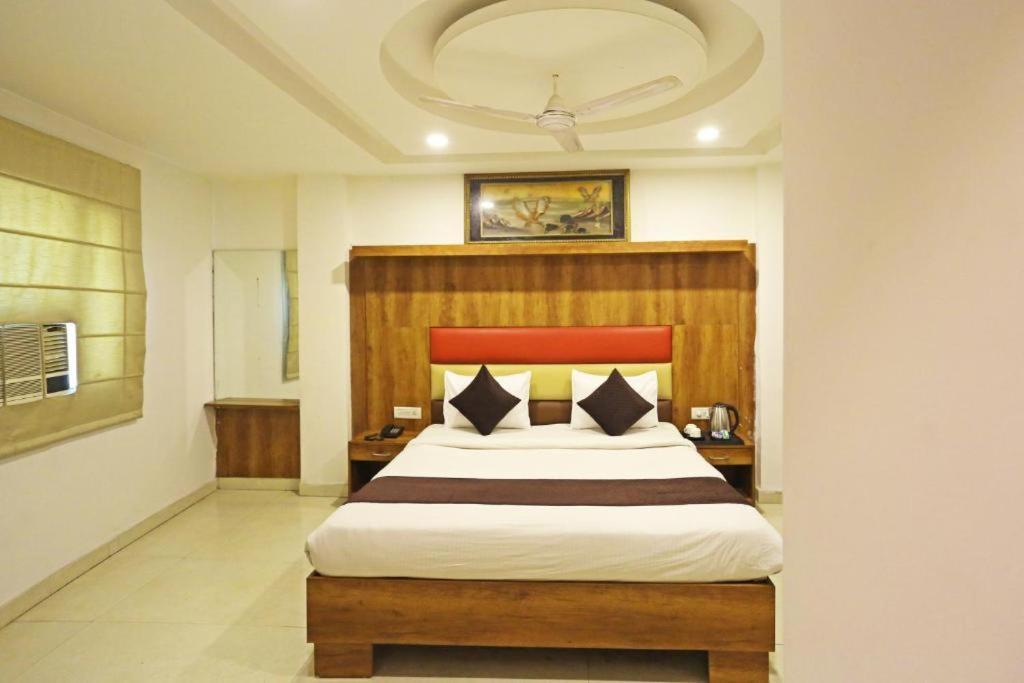 Hotel Urban Luxury Neu-Delhi Exterior foto
